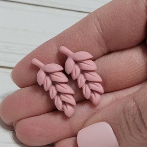 Long Pink Wheat Stud Earrings, Matte Pink Wheat Earrings, Farm Earrings, Wheat Farmer Earrings, Wheat Studs