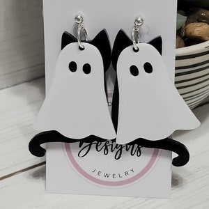 Ghost Cat Earrings, Cat Ghost Earrings, Halloween Cat Ghost Earrings, Cat with Ghost Costume Earrings, Ghost Cat Halloween Earrings