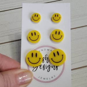 Large Smiley Face Studs, Happy Face Emoji Earrings, Smiley Face Earrings, Smiley Studs, 90s Earrings, Yellow Smiley Face Earrings 1 Pair image 1