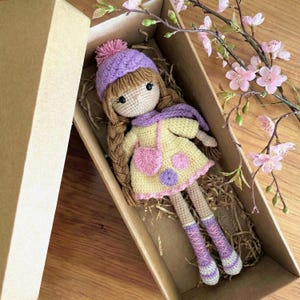 Organic Crochet Doll: "Daisy" - Handmade Amigurumi Toy - Nursery Decor - Gift for Girls - Birthday gift