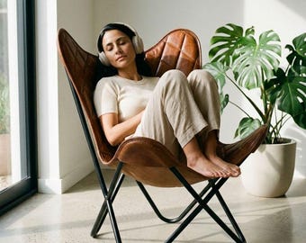 Silla mariposa de cuero acolchado / Silla de cuero genuino hecha a mano, silla de salón estilo bohemio, asiento rústico plegable, silla para sala de estar