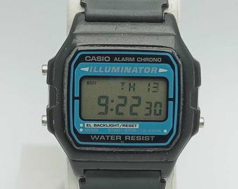 Casio ILLUMINATOR 1572 Quartz F-105 Alarm Chrono Digital Vintage Watch