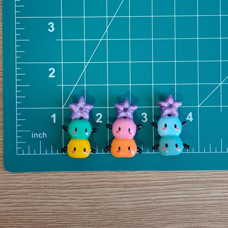Junimo Dango Stack Hipper | Stardew Valley Phone & Switch Accessory | Desk Friend | Handmade Clay Charm Bild 12