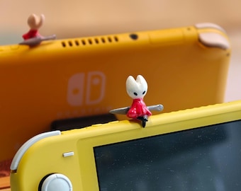 Hollow Knight Hornet Sitting Figure | Handmade Stick-On Clay Hipper | Fanmade Monitor Buddy & Screen Sitter