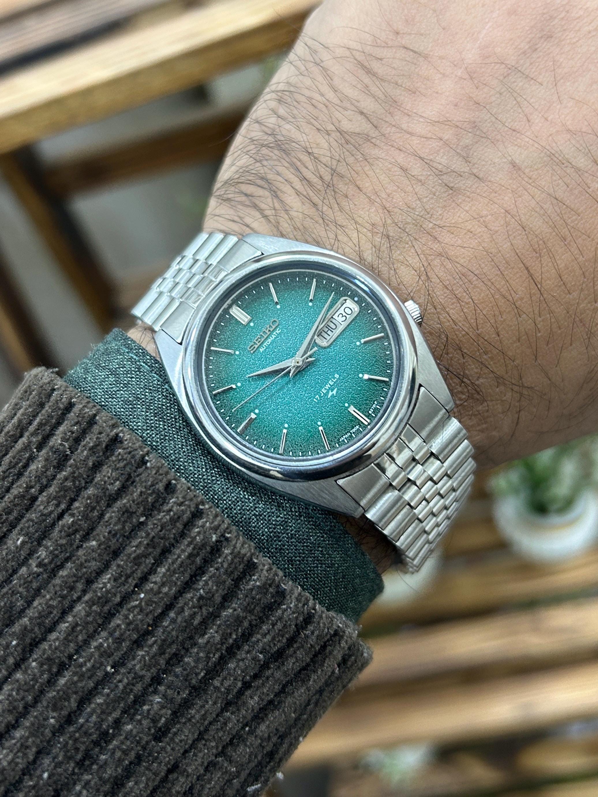 Vintage Seiko Automatic 17 Jewels Green Textured Dial (changed