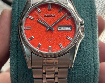 Vintage Seiko Automatic-klocka – Orange texturerad urtavla, dag/datum, 17 juveler, renoverad