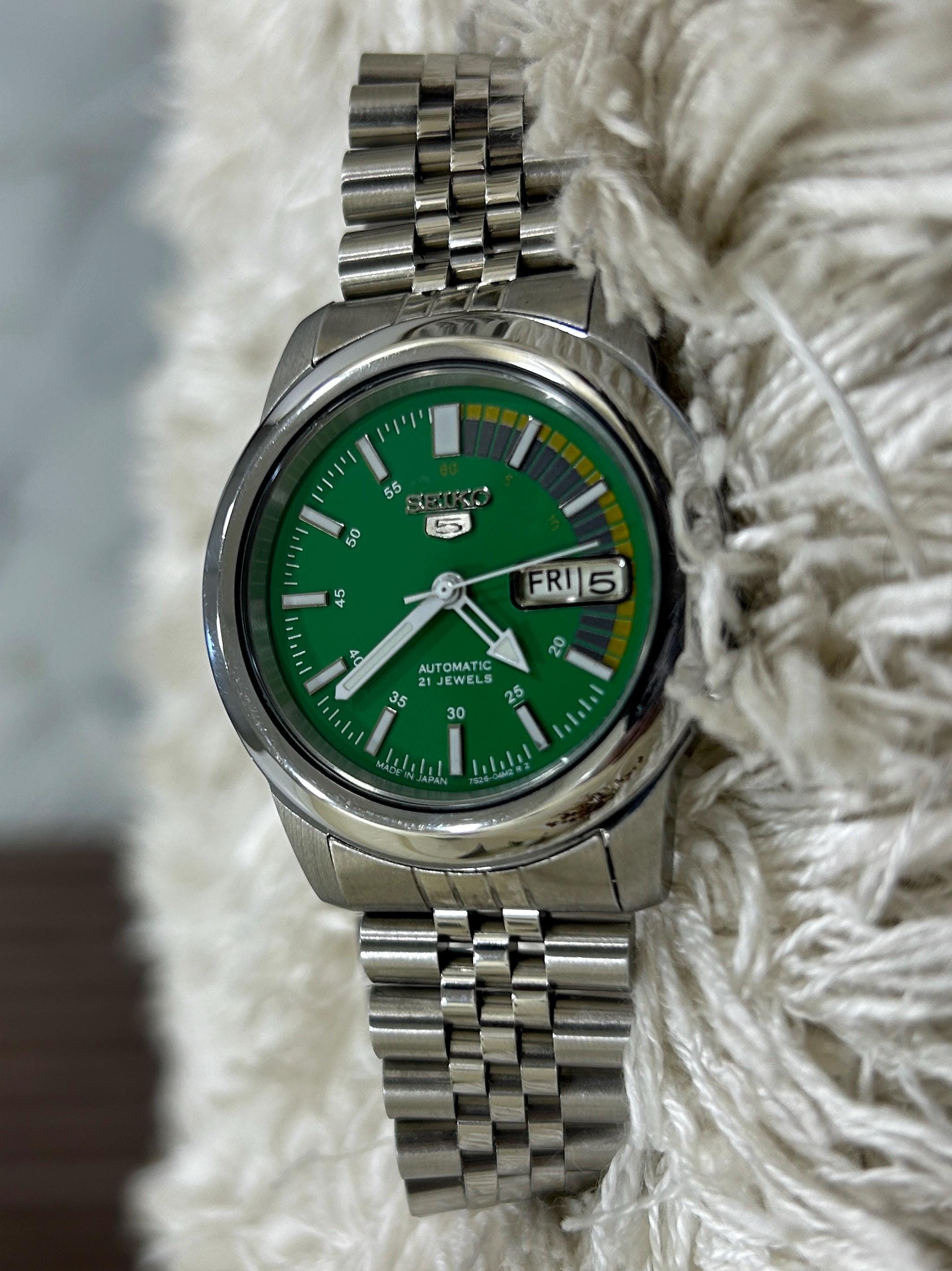 Seiko 5 Automatic 21 Jewels Green Racer Dial (changed) Japan Men's