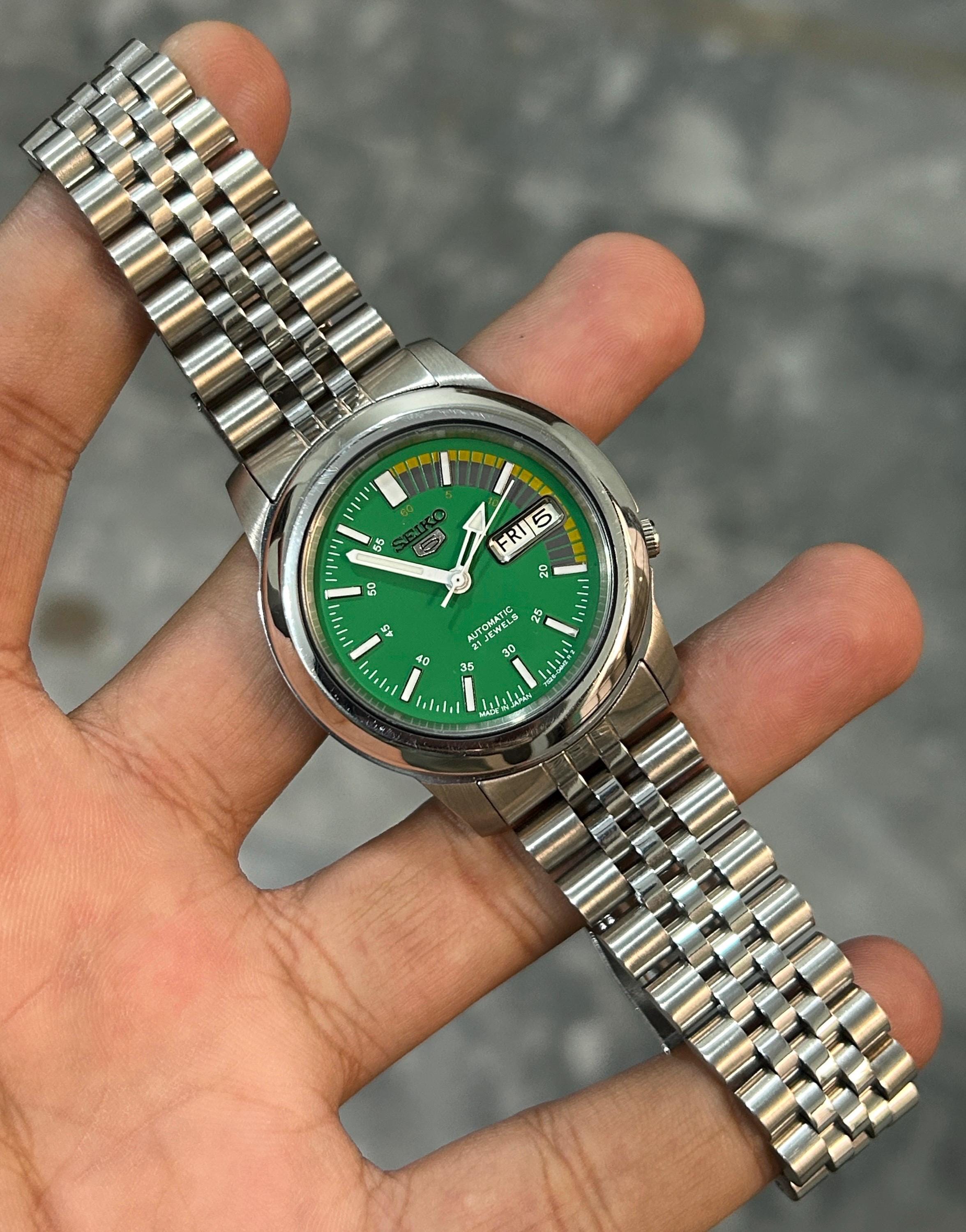 Seiko 5 Automatic 21 Jewels Green Racer Dial (changed) Japan Men's