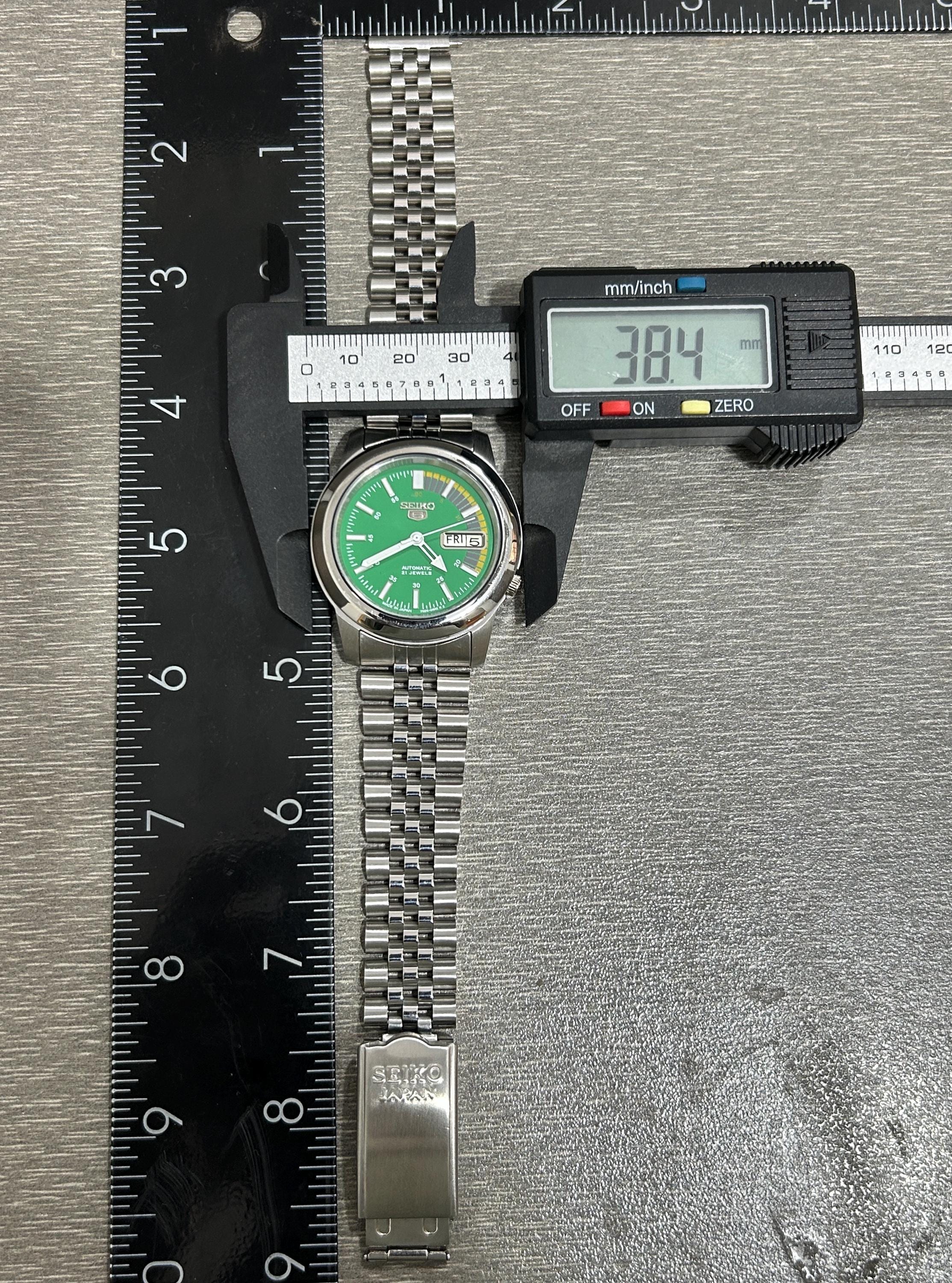 Seiko 5 Automatic 21 Jewels Green Racer Dial (changed) Japan Men's