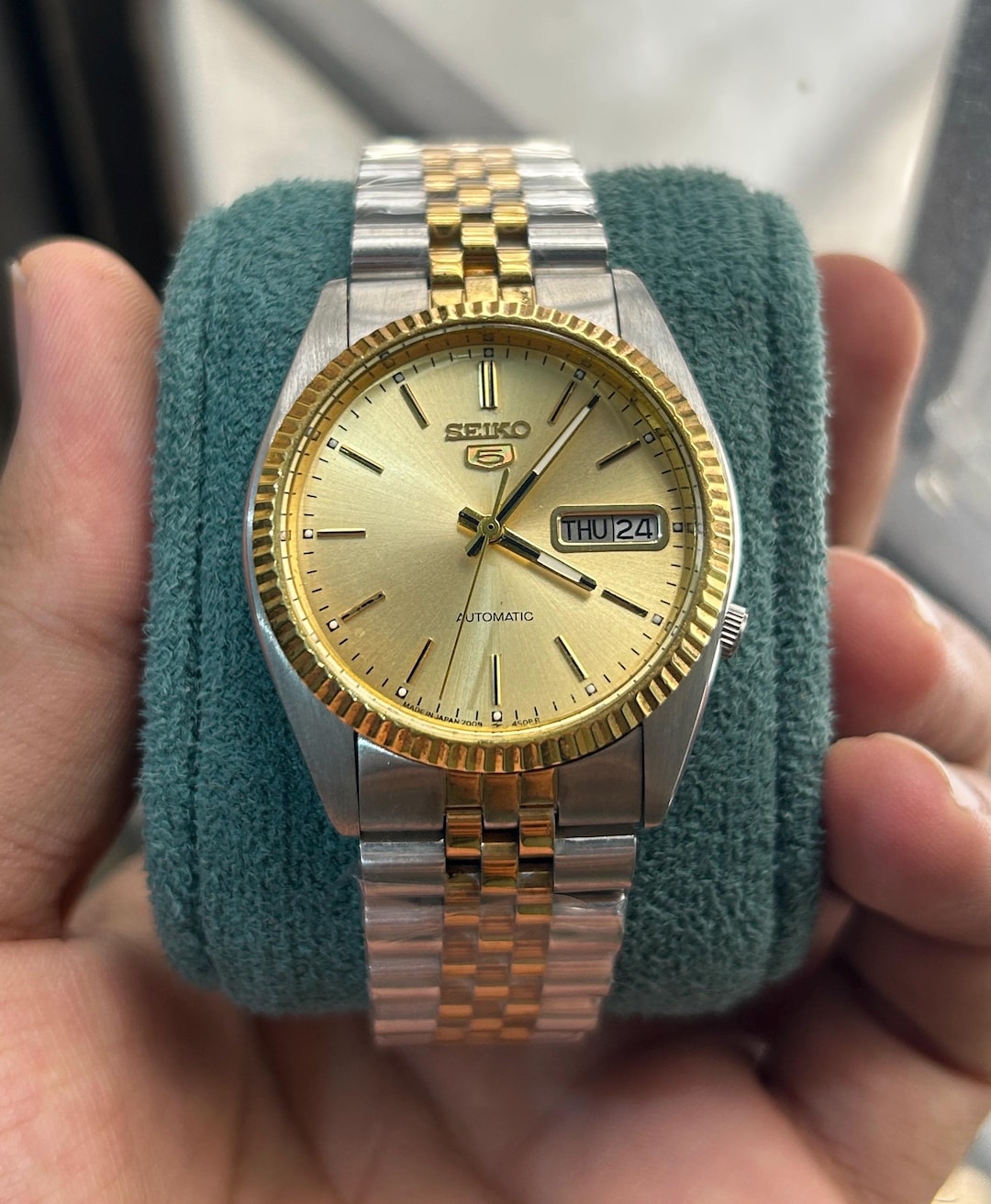 Vintage Seiko 5 Automatic Tow Tone Golden Dial (changed) Japan