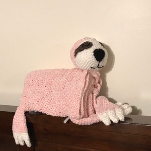 Cuddle and play baby blanket, sloth, baby blanket and toy, baby shower gift, crib blanket, crochet amigurumi