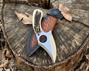 Faca artesanal personalizada com cabo de chifre e bainha de couro | Ideal para caça, camping e como item de colecionador para amantes da natureza.