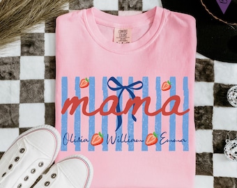 Camiseta personalizada Strawberry Mama con el nombre de los niños: Camiseta moderna Comfort Colors para el Día de la Madre, regalo para mamá.
