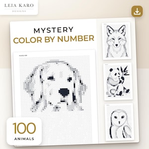 Peut inclure: Un ensemble d'activités numériques de coloriage mystère par numéro intitulé LEIA KARO DESIGNS avec 100 animaux. Les pages présentent des puzzles sur grille avec des codes numériques, dont un chien, un renard, un panda et un hibou, en noir et blanc.