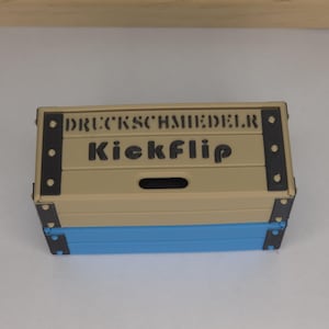 KICKFLIP Magnetische Fidget Set | Personaliseerbaar met naam | 2 magnetische borden + stapeldoos | Stressverlichtend vaardigheidsspeelgoed & bureaugadget