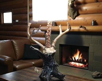 Rustic Dead Head Muley Medium Table Lamp