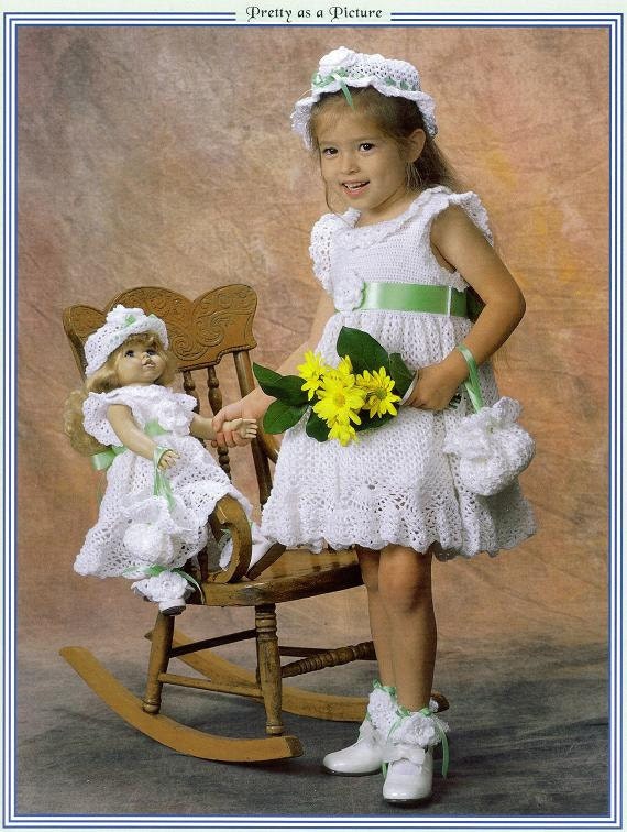 30 American Girl Crochet Patterns for Dresses, Accessories, and Giftable Doll Looks 2 Christmas Dresses for Dolly and Me