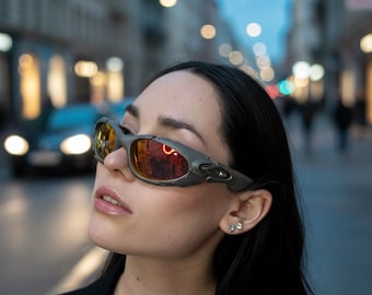 90er 2000er Jahre Vintage Oakley Sonnenbrille, Grauer Rahmen, Rote Verspiegelte Gläser
