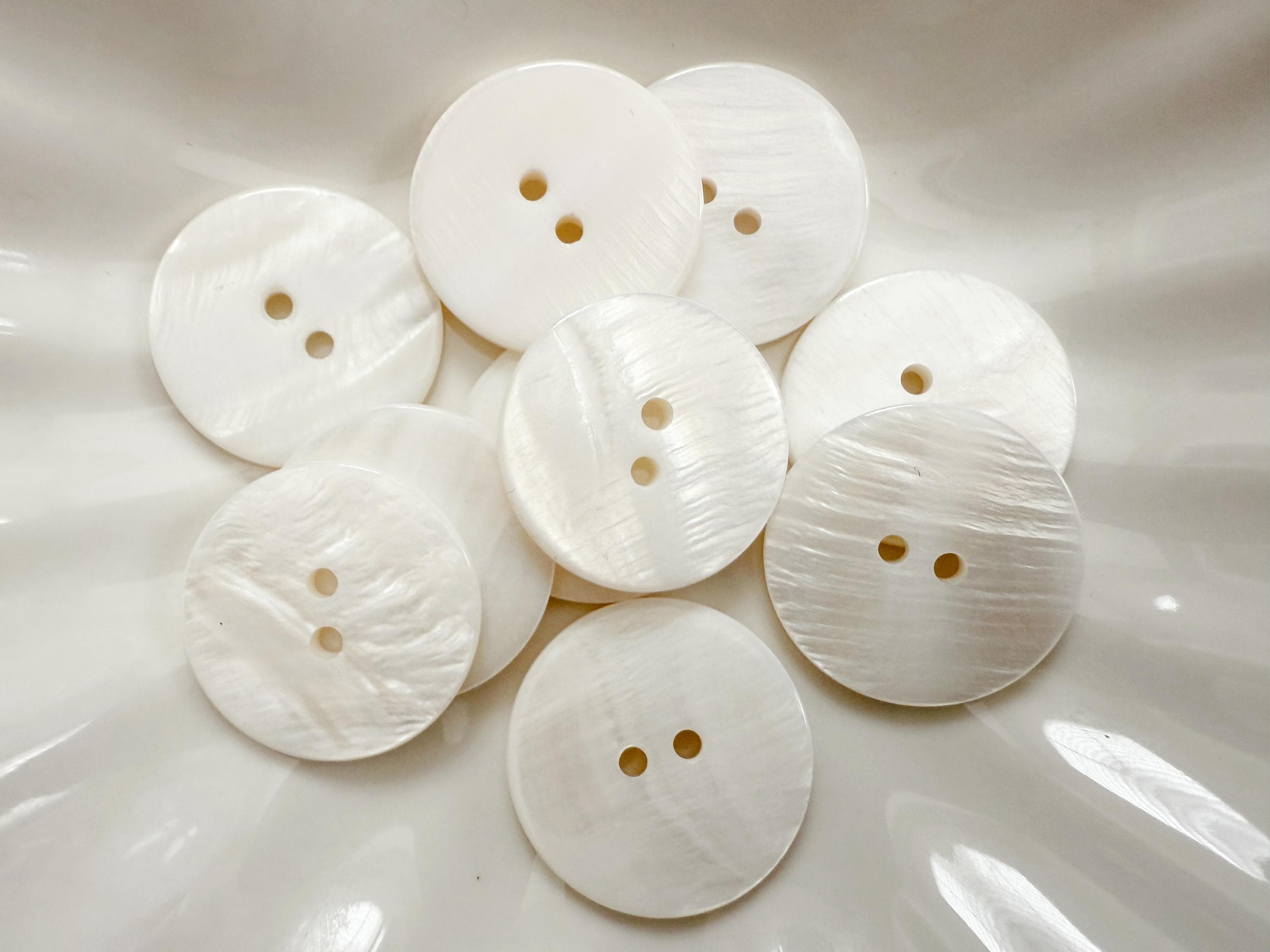 Natural Mother of Pearl Shell Buttons - 2-hole, 10-25mm - Etsy
