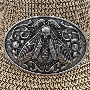 Moth Belt Buckle - Etsy display picture 3