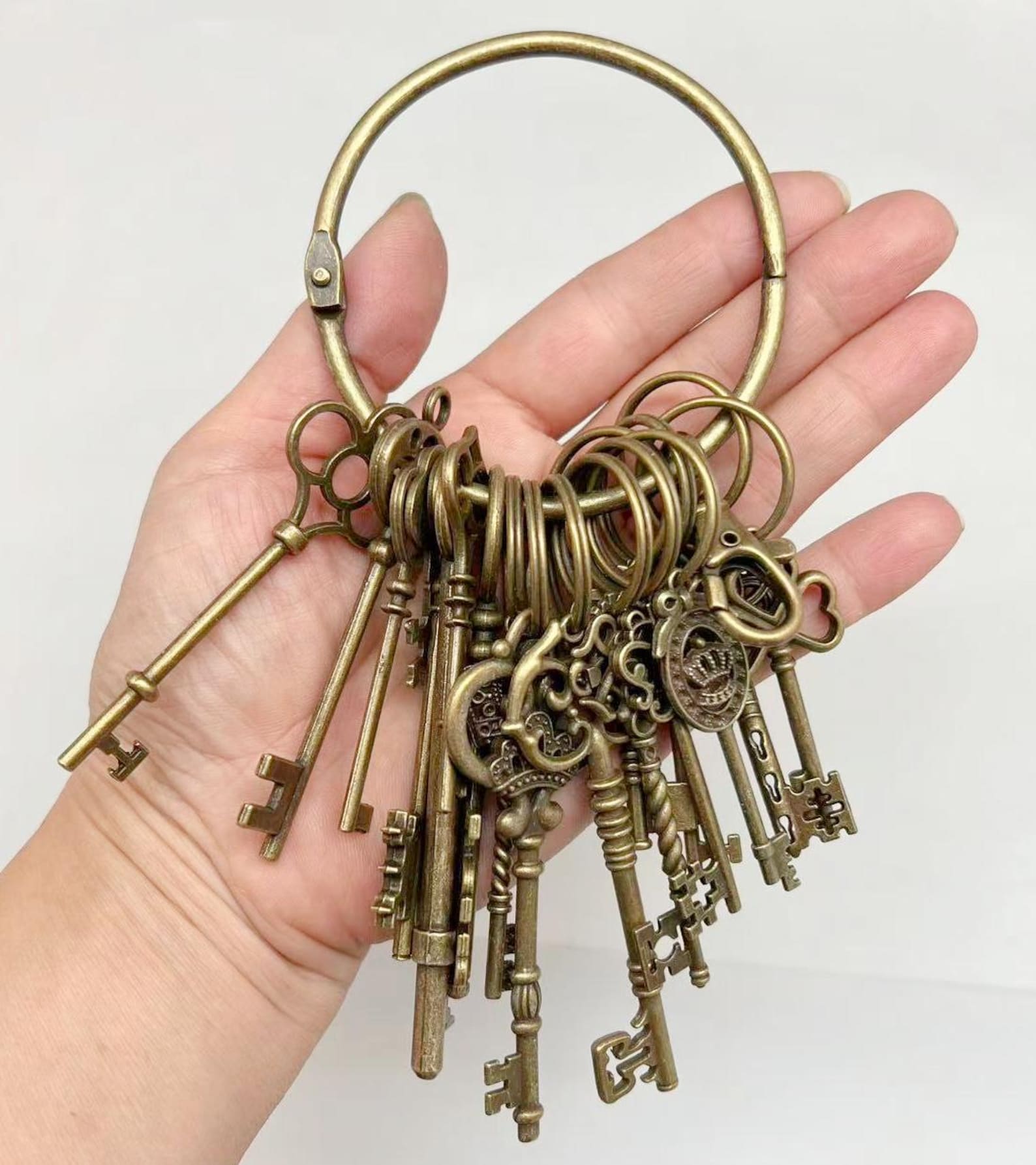 Set of 18 Large Skeleton Keys on A Big Ring Antique Brass Tone ...