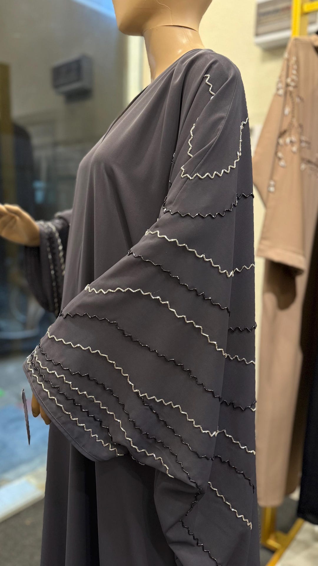 Hand-beaded Grey Zig Zag Pattern Occasion Abaya | Modest Eid Abaya - Etsy