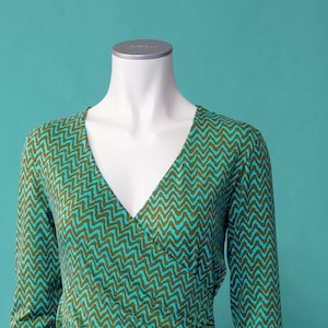 ABSOLUTELY FABULOUS viscose jersey with zigzag print | three color options