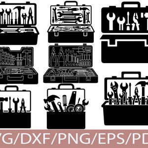 Puede incluir: Ilustraciones en blanco y negro de cajas de herramientas llenas de varias herramientas. Las cajas de herramientas están abiertas, mostrando llaves, alicates, destornilladores y otros elementos. La parte inferior de la imagen tiene el texto "SVG/DXF/PNG/EPS/PDF".