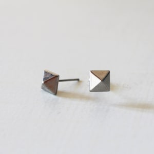 Gold pyramid stud earrings, Small gold pyramid studs, Dainty gold studs, Geometric gold earrings, Pyramid post earrings, Lightweight studs image 5