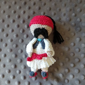 Tsolias crochet figure, Tsolias souvenir, Tsolias collectible, Tsolias doll, Evzonas doll, Greek Evzone, Greek Soldier, Souvenir from Greece image 4