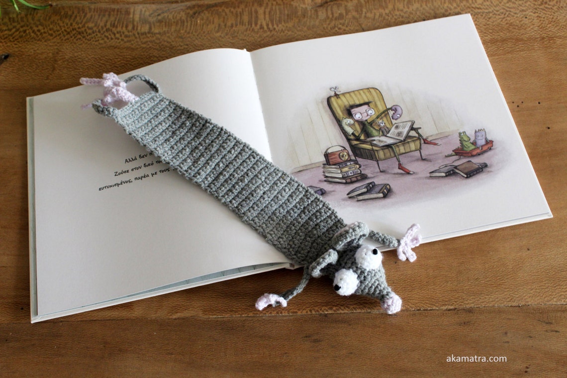 Crochet Bookmark Bookworm Bookmark Mouse Bookmark Book Etsy