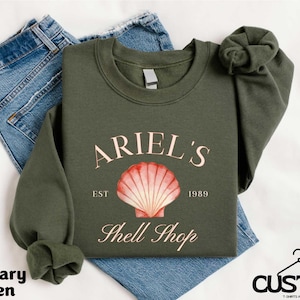 Prinzessin Ariel Shirt, Ariel's Shell Shop T-Shirt, kleine Meerjungfrau Pullover, Comfort Colors Disney Girl Reise T-Shirt, Disney Geschenk für Freunde Bild 5