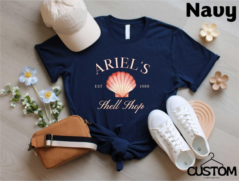 Prinzessin Ariel Shirt, Ariel's Shell Shop T-Shirt, kleine Meerjungfrau Pullover, Comfort Colors Disney Girl Reise T-Shirt, Disney Geschenk für Freunde Bild 6