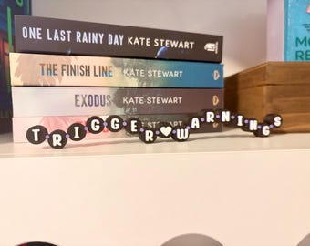 Letrero de pulsera de la amistad / Decoración de estantería / Advertencias de contenido sensible