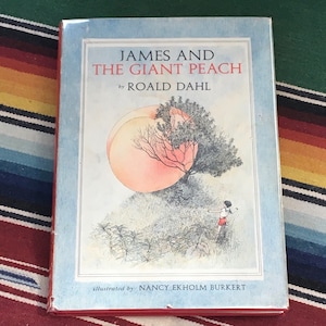 Roald Dahl James and the Giant Peach First Edition Rare 1st Printing
