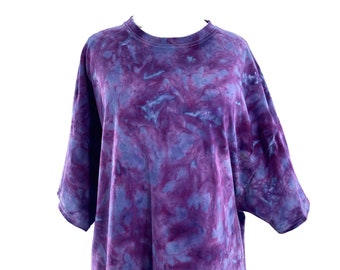 Plus size 3X purple ice dye cotton unisex T-shirt.