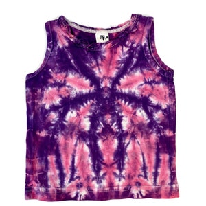 Toddler girl&#39;s tie dye tank tops.