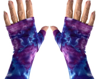 Purple & blue ice dye bamboo fingerless gloves, wrist warmers, texting gloves.