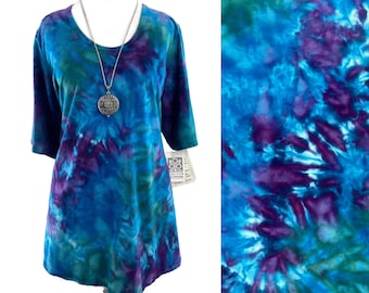 Plus size 1X & 2X tie dyed bamboo top with half sleeves.