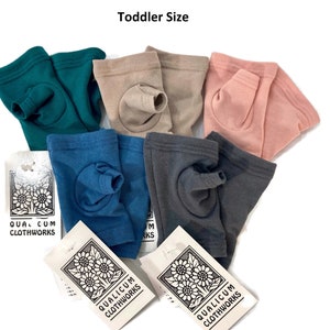 Toddler & children&#39;s size bamboo fingerless gloves.