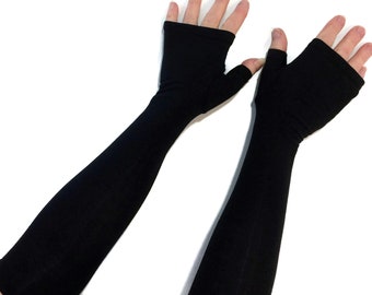 Fingerless gloves, gauntlets, arm warmers in bamboo blend.