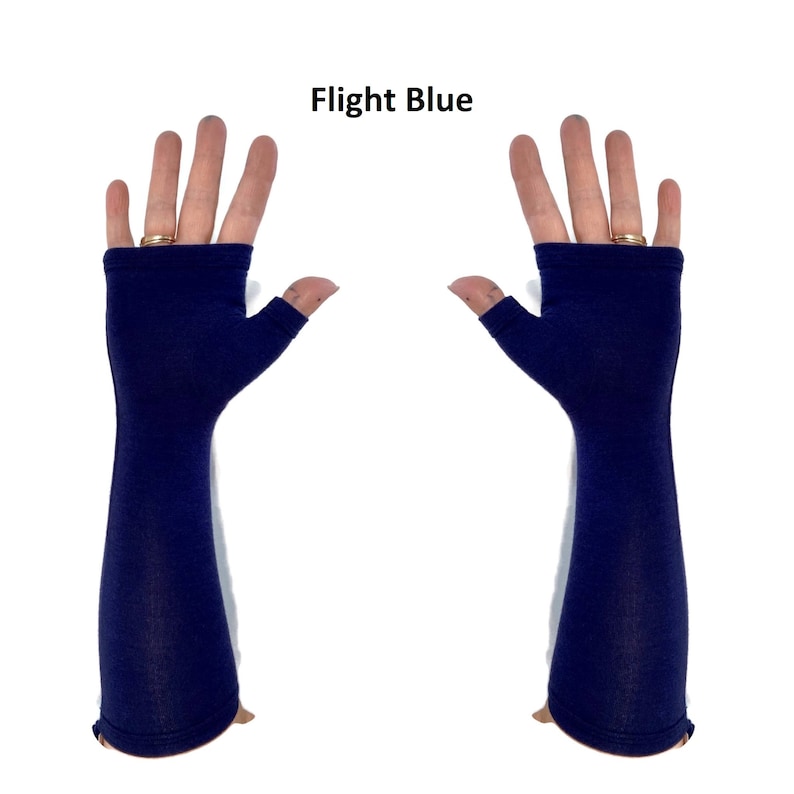 Mid-length fingerless gloves, gauntlets, arm warmers in bamboo blend. image 6