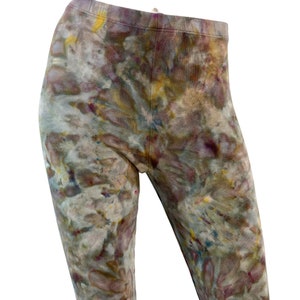 Stretch bamboo leggings in grey ice dye.