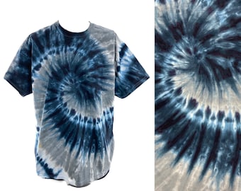 XL black, white, grey tie dye cotton unisex T-shirt.