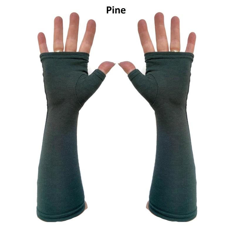 Mid-length fingerless gloves, gauntlets, arm warmers in bamboo blend. image 8