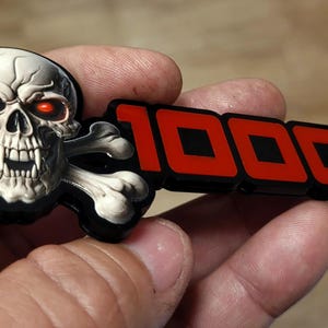Acrylic Car Emblem 1000HP Skull, 3D Textured Fender Badge