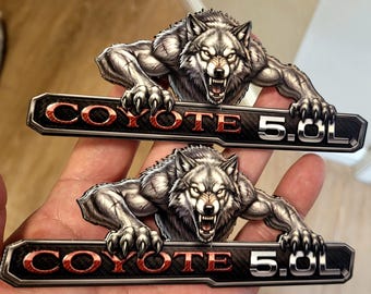 Coyote 5.0L Wolf Fender Emblem – 6-Inch 3D Textured Acrylic Badge Mustang
