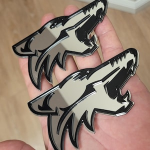 Mustang Coyote Badge Mirror Black acrylic Emblem: Durable Fender Decoration