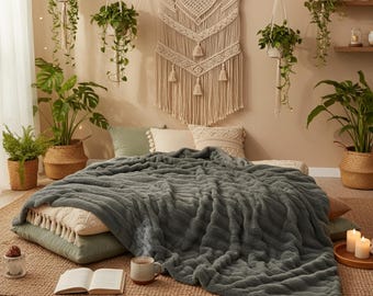 Plush Faux Fur Throw Blanket, Soft Cozy Winter Sofa and Bed Cover