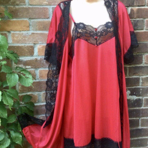 Vintage Nightgown and Robe nylon One Size 42" Red Intimate Style Canada